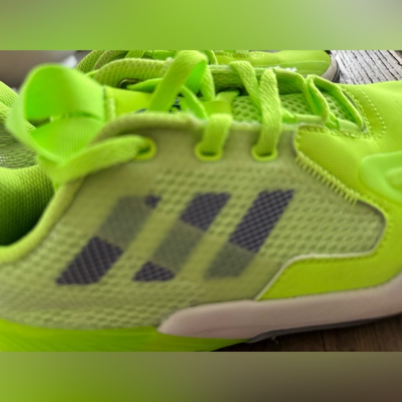 Kids Neon Green Adidas Sneakers BOOSTS - Picture 5 of 9